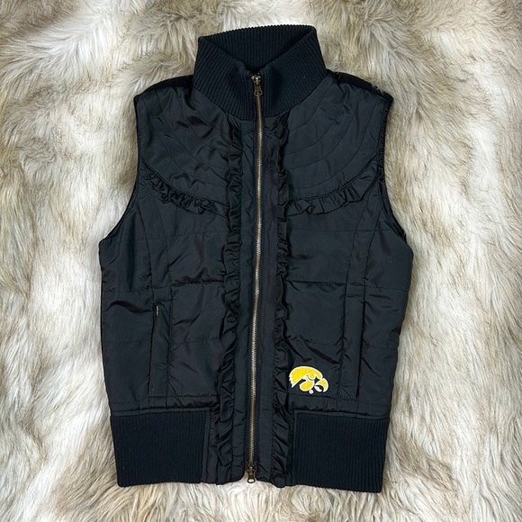 Iowa Hawkeye Colosseum Athletics Ruffle Zip-Up Black Vest, Medium - Picture 1 of 12